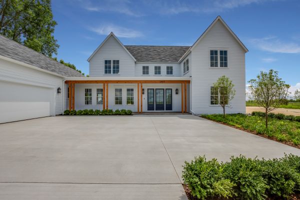 Concrete Driveway Service in Holly Springs
