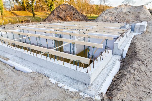 Building Foundation Service in Holly Springs