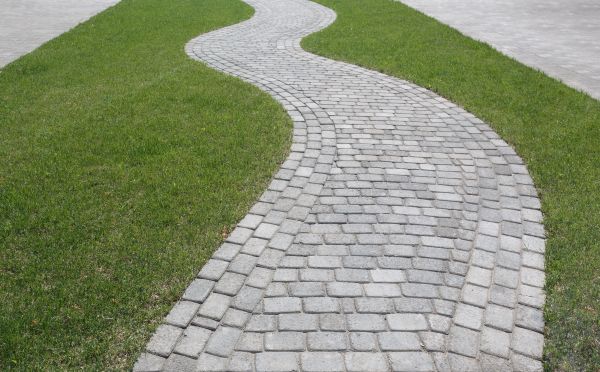 Cost of Walkway Paving in Holly Springs